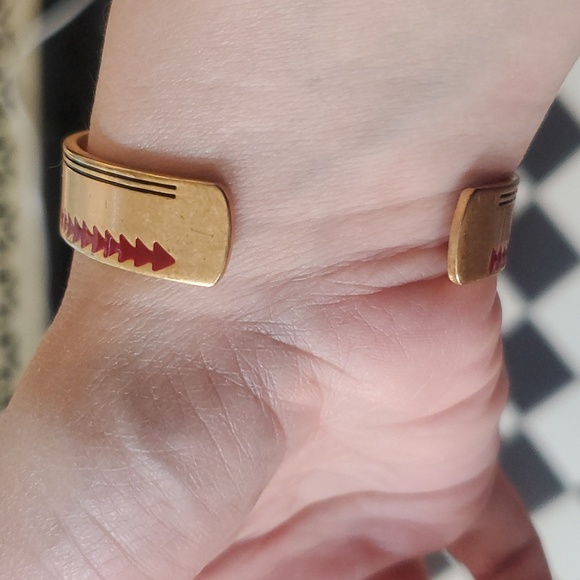 Madewell Tribal Red Triangle Brass bracelet - Picture 4 of 7